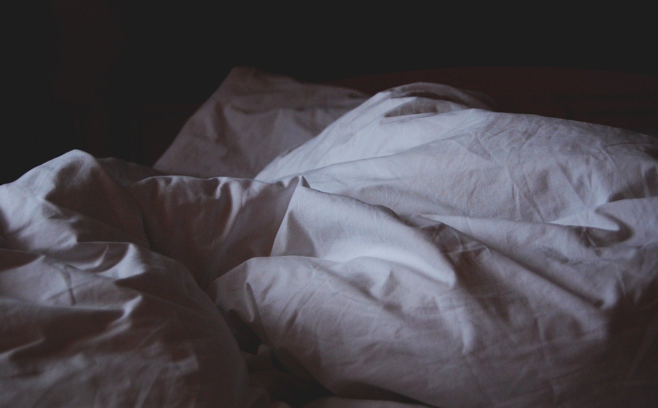 Czemu lepiej spać w chłodniejszym pokoju?